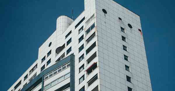 意间AI绘画对镜拍情侣（微信意间AI绘画情侣）