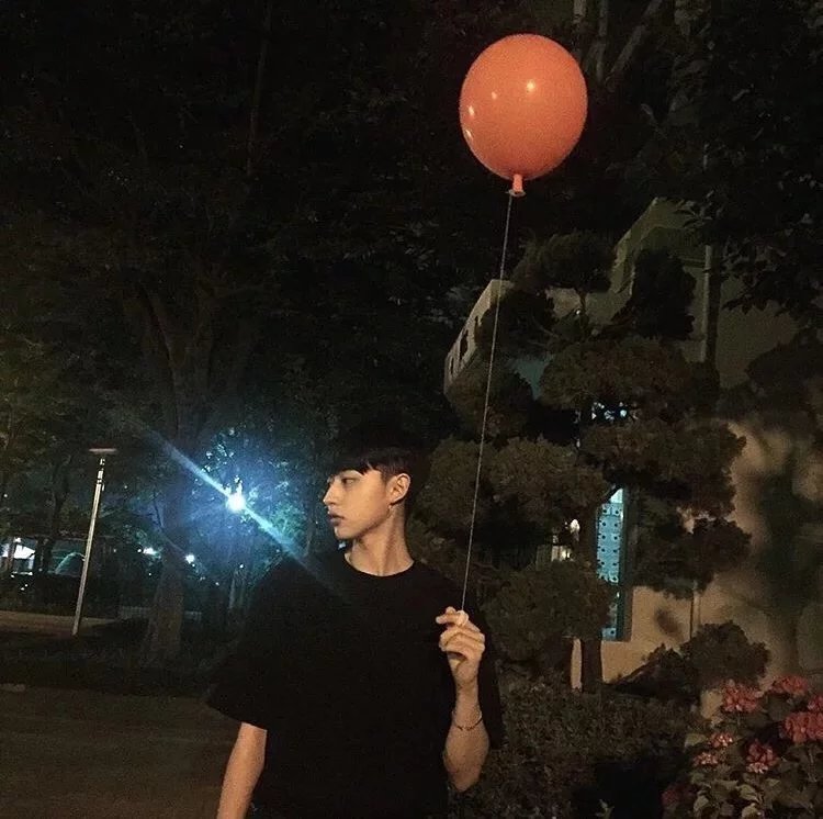 许燕伯菁