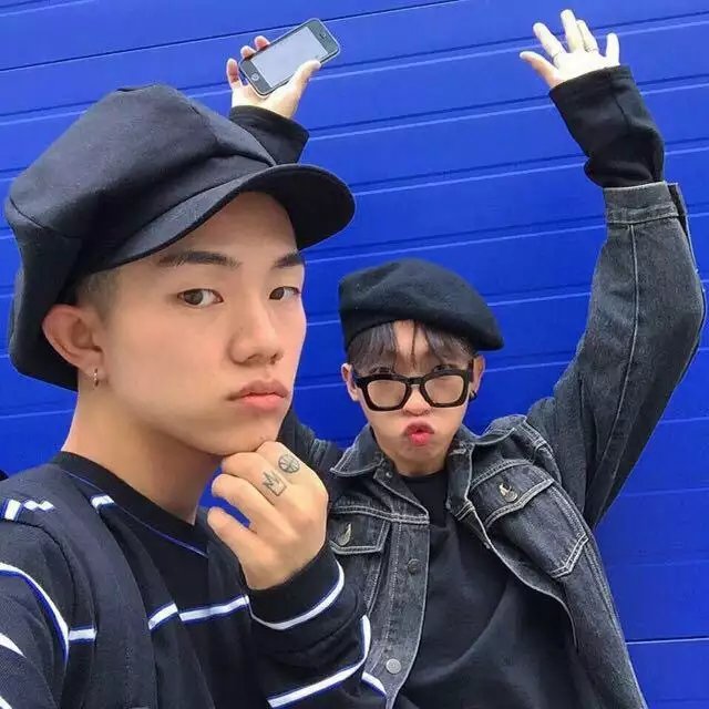 葛言力青