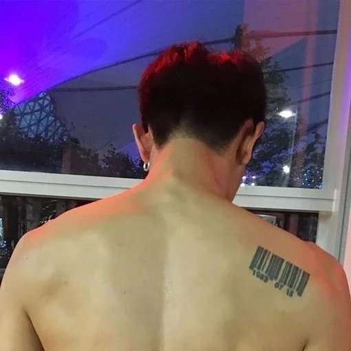 赵功贤成